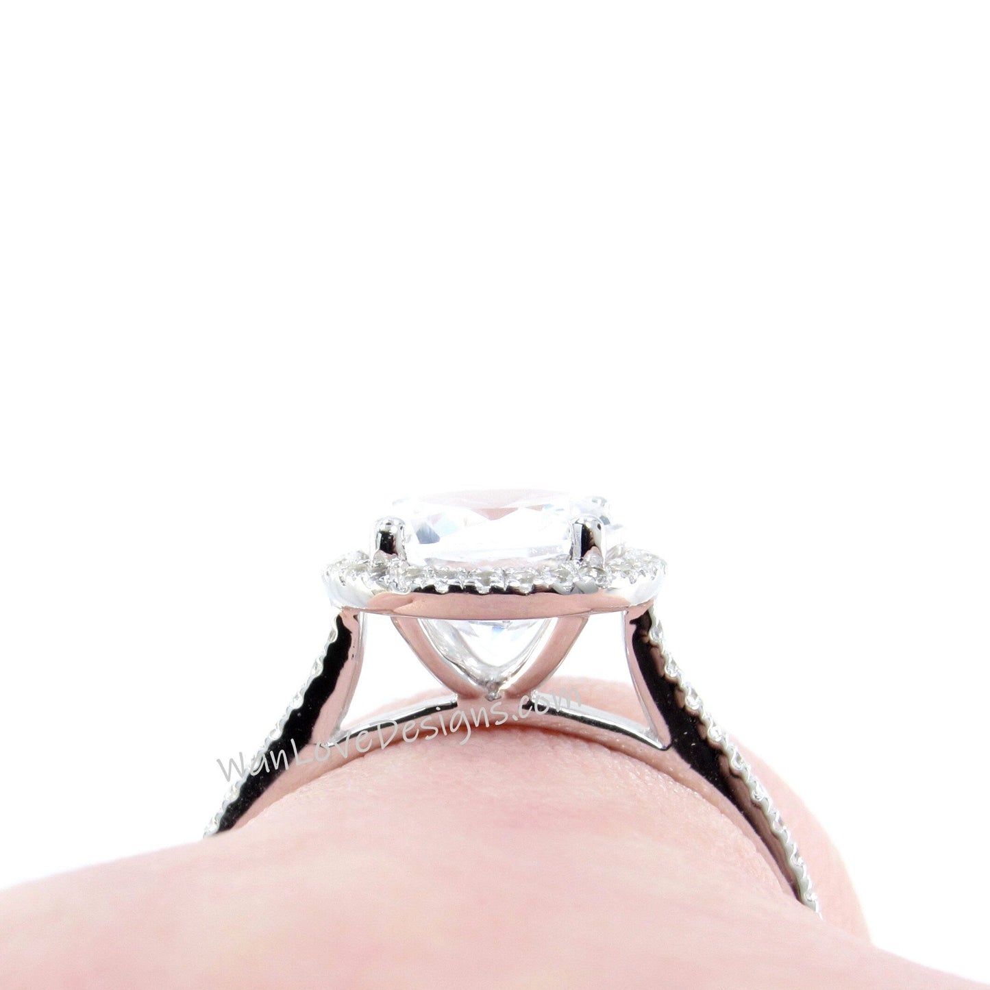 Round shaped White Sapphire engagement ring art deco ring 2ct halo diamond half eternity ring vintage alternative bridal wedding ring Wan Love Designs