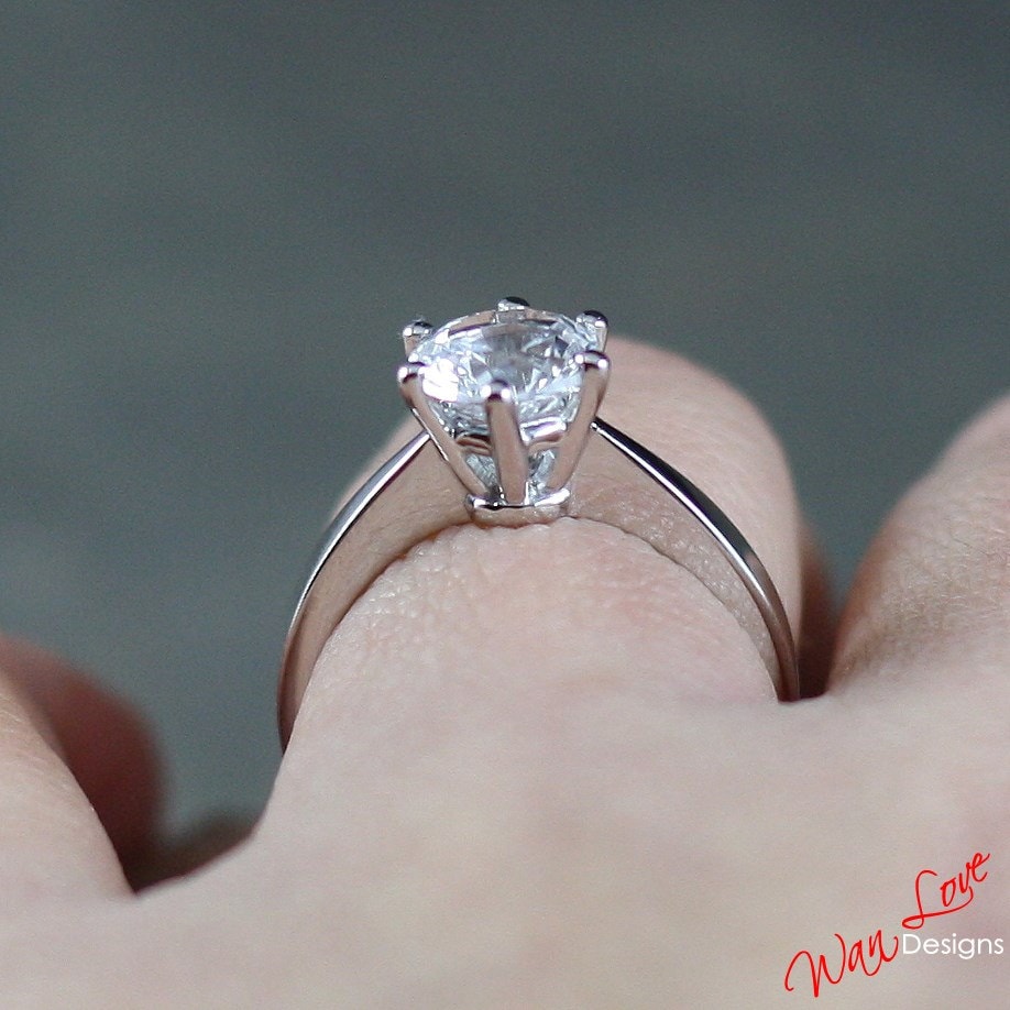 White Sapphire Solitaire Tapered shank band Round Engagment Ring-1.5ct 7mm-Silver Rhodium-Wedding-Anniversary Gift-Ready to ship