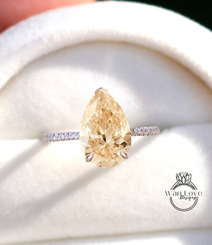 Anello di fidanzamento Moissanite Champagne con taglio a pera da 3 ct Anello con alone nascosto con diamante Anello di mezza eternità con alone laterale a pera Anello di promessa nuziale Moissanite