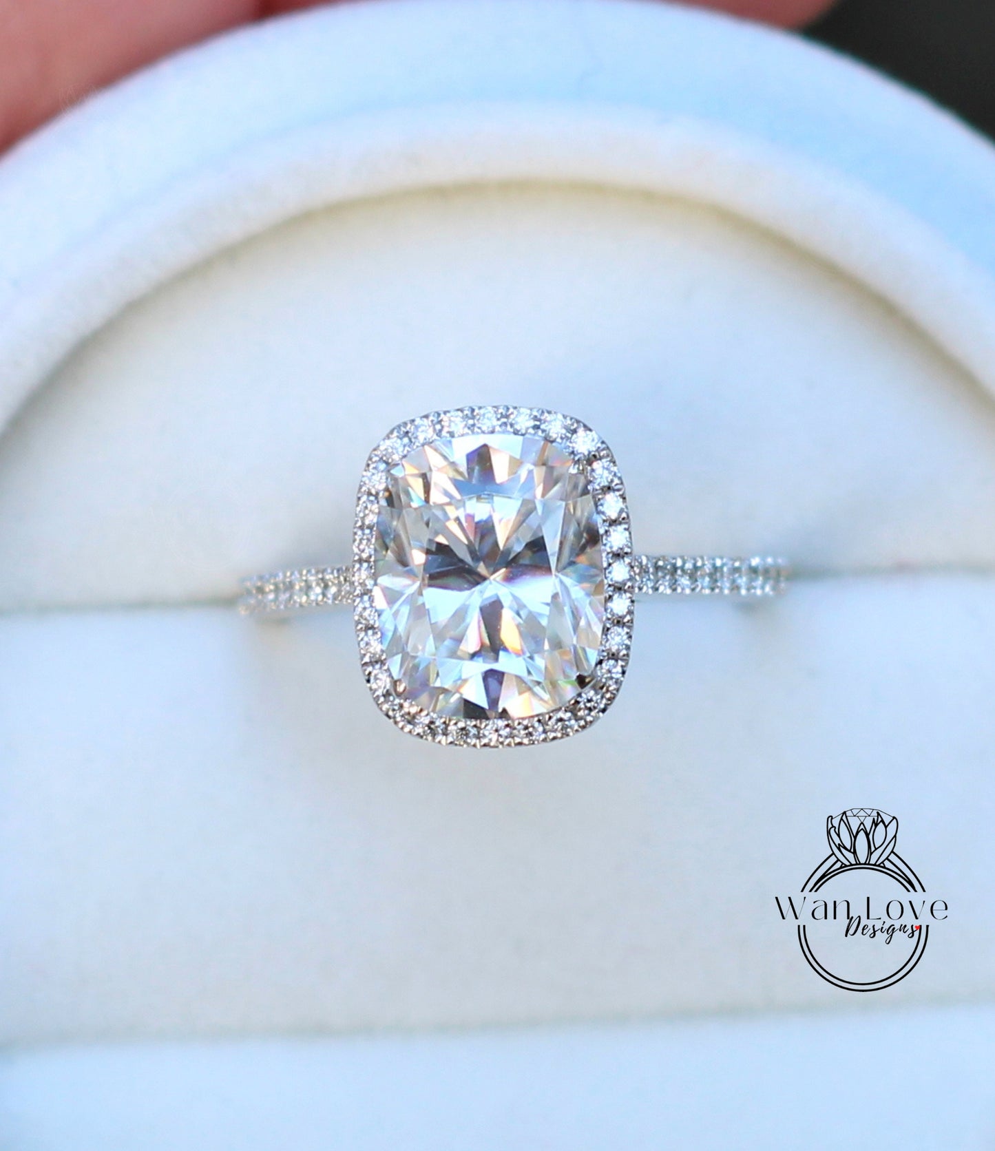 Moissanite Anello di fidanzamento Anello di celebrità Cuscino allungato 4ct 18k Oro bianco Anello da sposa Anniversario di matrimonio Cestino-Pronto per la spedizione