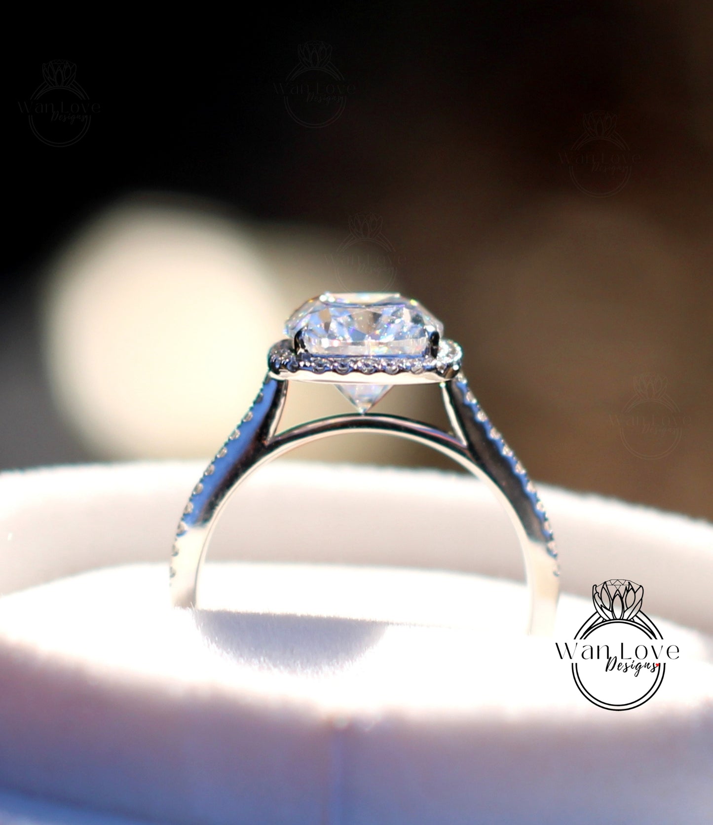 Moissanite Anello di fidanzamento Anello di celebrità Cuscino allungato 4ct 18k Oro bianco Anello da sposa Anniversario di matrimonio Cestino-Pronto per la spedizione