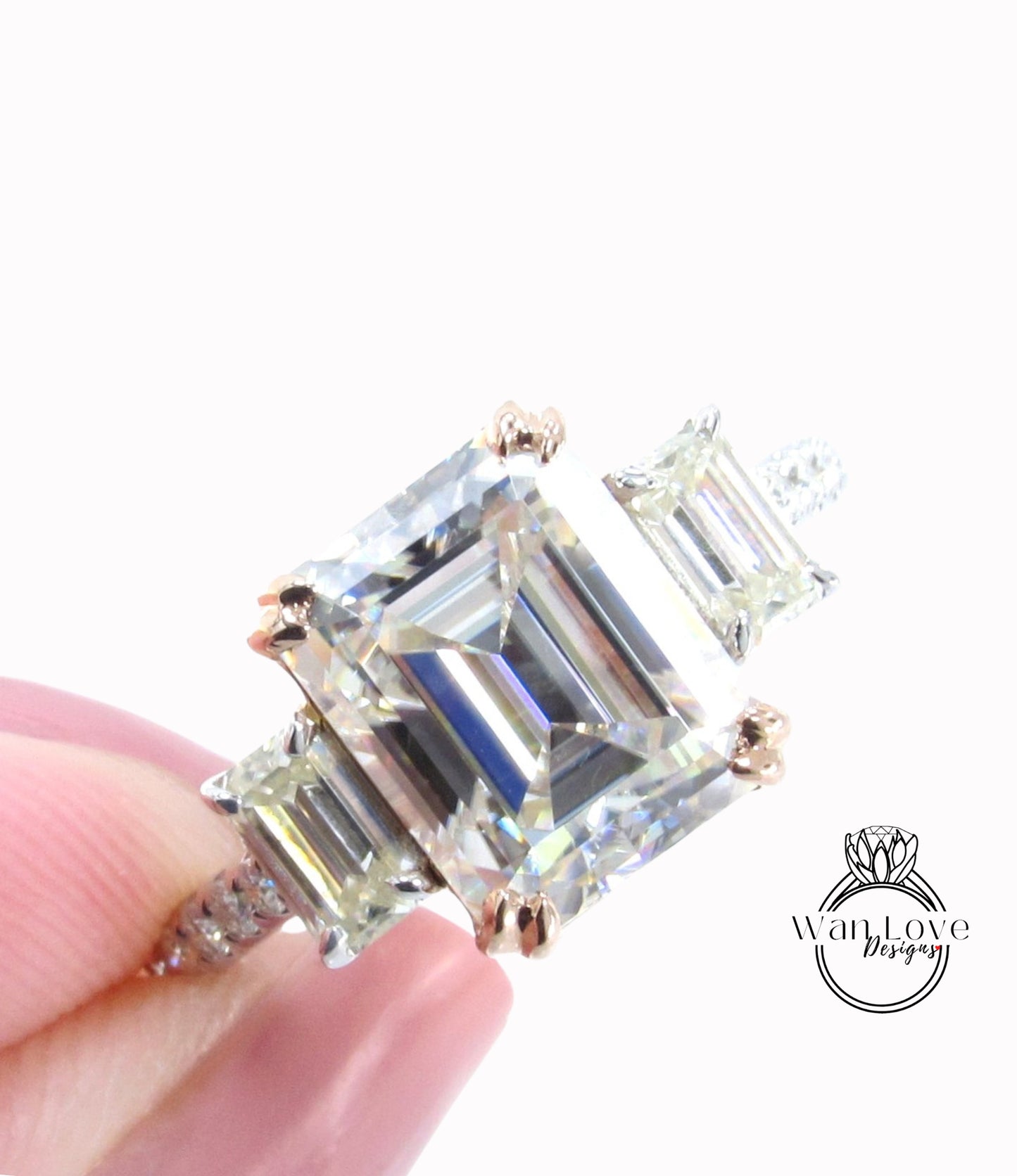 Anello baguette smeraldo da 4 carati, anello di fidanzamento con tre pietre baguette, anello di fidanzamento in stile art deco da 4 ct, con 3 pietre preziose, anello in oro rosa bianco bicolore, anniversario di matrimonio