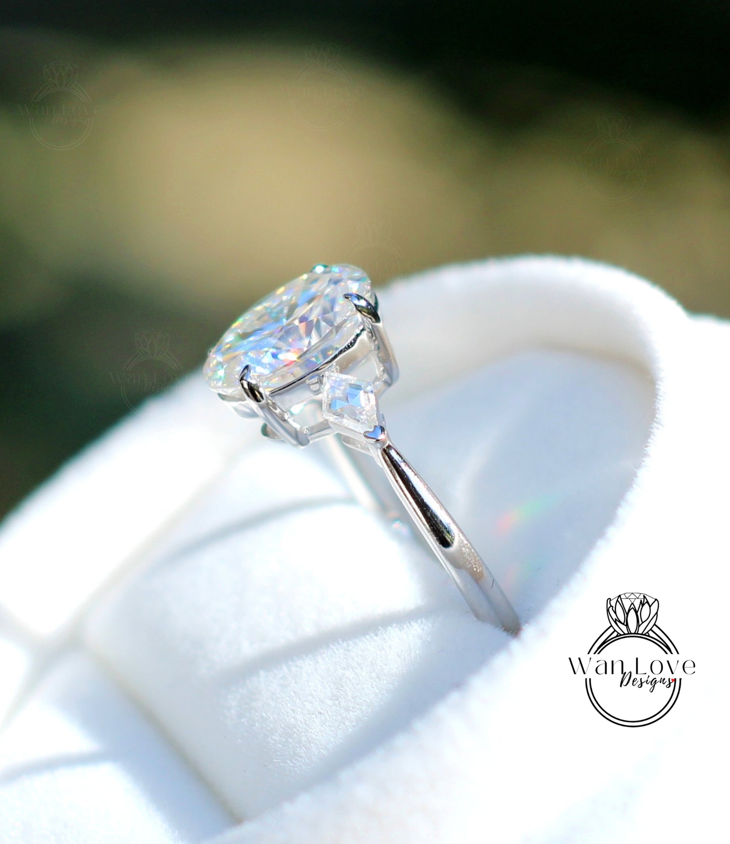 Moissanite Oval & Kite 3 gem stone gold engagement ring Unique Cluster engagement ring women Moissanite Diamond wedding Bridal gift-Ready to Ship