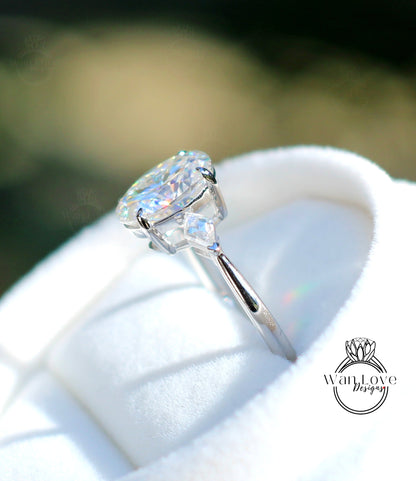Moissanite Oval & Kite 3 gem stone gold engagement ring Unique Cluster engagement ring women Moissanite Diamond wedding Bridal gift-Ready to Ship