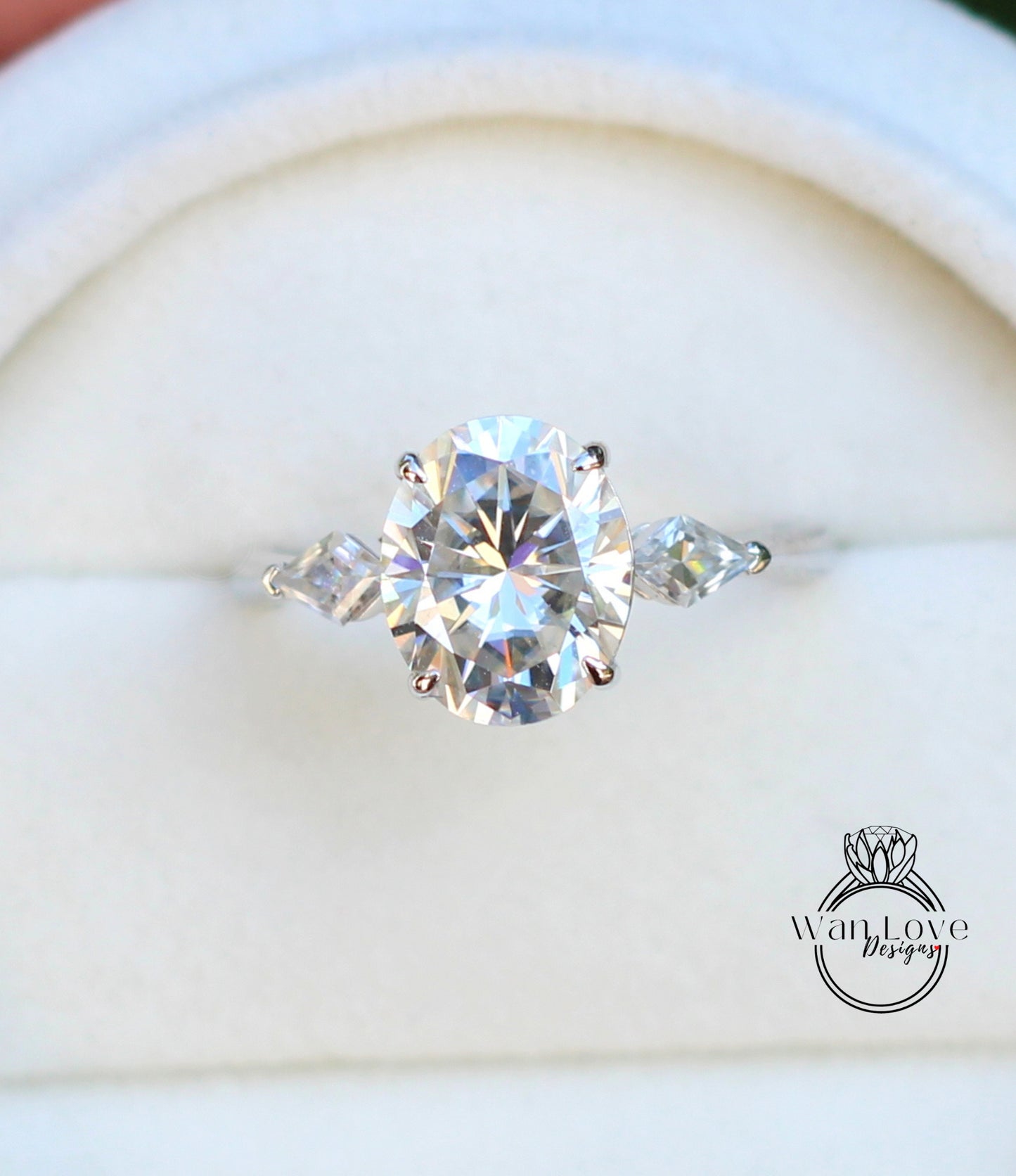 Moissanite Oval & Kite 3 gem stone gold engagement ring Unique Cluster engagement ring women Moissanite Diamond wedding Bridal gift-Ready to Ship