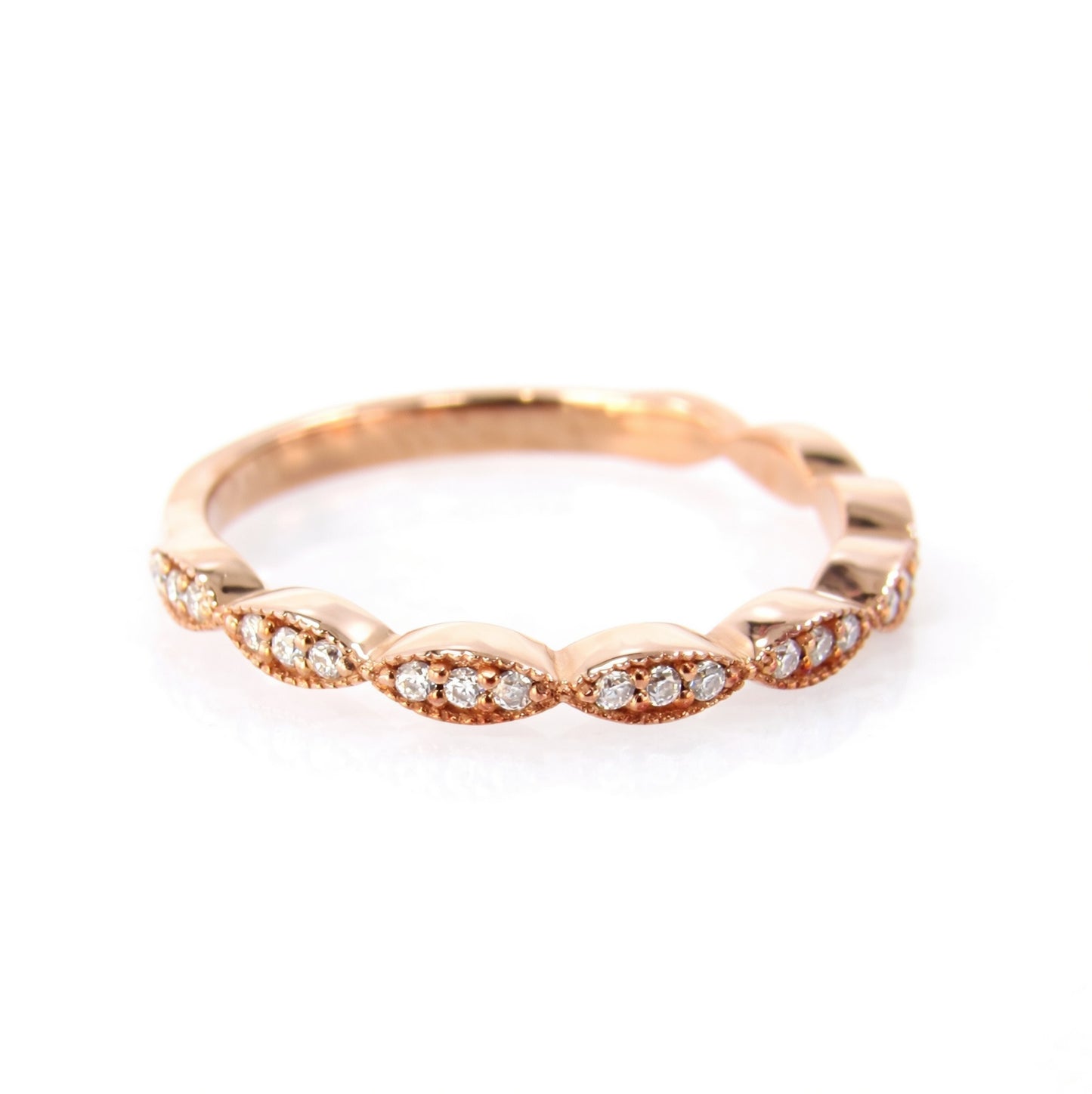Vintage Round Diamond Wedding Band in Solid Gold/ Platinum Ring, Scalloped Wedding Anniversary Ring, Promise Ring, Milgrain Birthstone Ring.