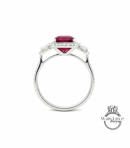 Anello baguette con rubino e diamanti smeraldo, anello di fidanzamento Art Déco, anello con pietra laterale con diamante, anello con diamante con tre pietre Halo