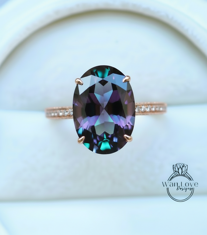 Anello di fidanzamento ovale con smeraldo Anello stile celebrità Anello con diamanti vintage Lato nascosto Halo Anello nuziale Art Deco Anniversario Regalo per lei