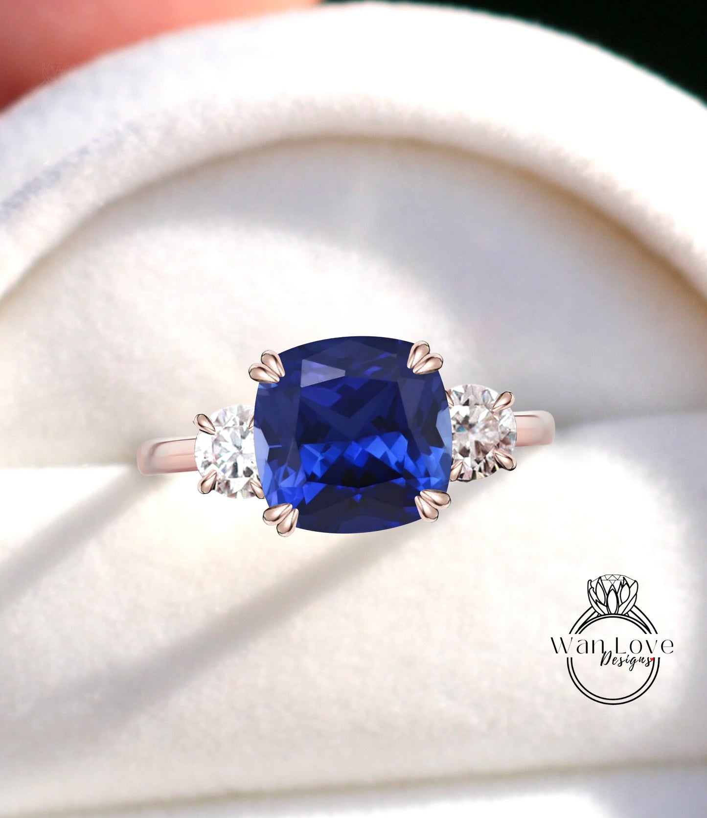 Anello di fidanzamento rotondo con cuscino in pietra con zaffiro blu e bianco, regalo per anniversario di matrimonio personalizzato in platino, oro bianco giallo rosa 14k 18k