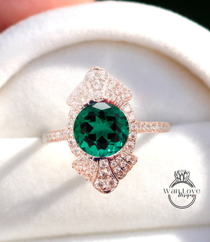 Round shaped Emerald engagement ring vintage Unique white gold engagement ring woman Art Deco diamond Bezel Cluster ring Promise ring