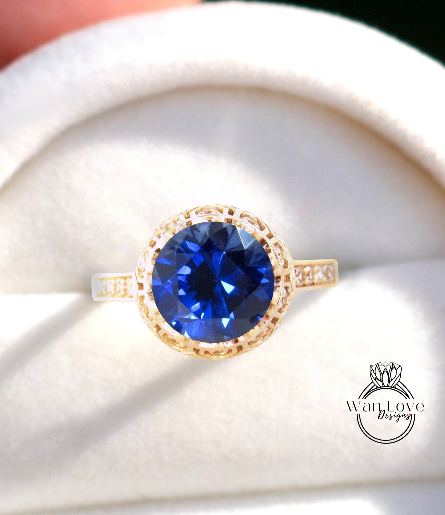 Anello di fidanzamento in filigrana con corona in stile vintage antico e diamanti con zaffiro blu, regalo personalizzato per anniversario di matrimonio da 2 ct 8 mm