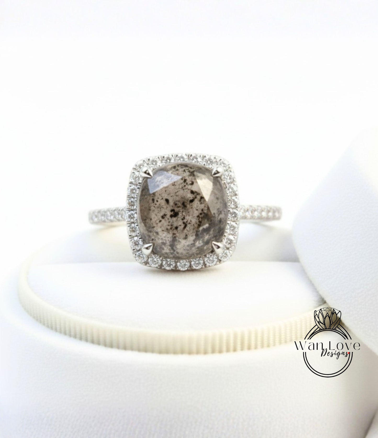 Anello di fidanzamento con aureola di diamanti sale e pepe, galassia, taglio rotondo, anello nuziale anniversario con aureola rotonda con diamanti sale e pepe cattedrale in oro massiccio