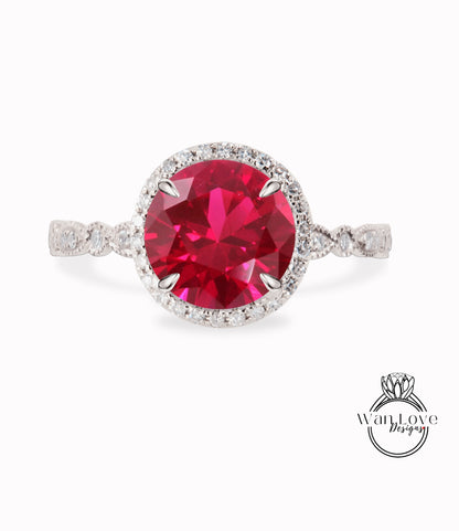 Anello nuziale Milgrain vintage rosso rubino, anello di fidanzamento smerlato con rubini e diamanti, anello rotondo Halo Moissanite, personalizzato