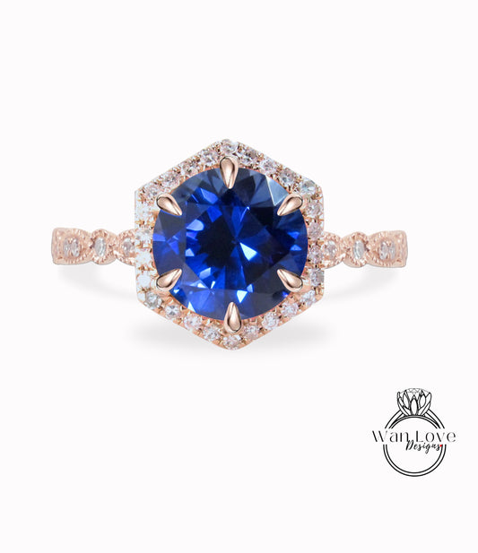 Anello di fidanzamento smerlato con zaffiro blu e diamante, anello rotondo Halo Moissanite, anello nuziale con zaffiro vintage Milgrain, personalizzato