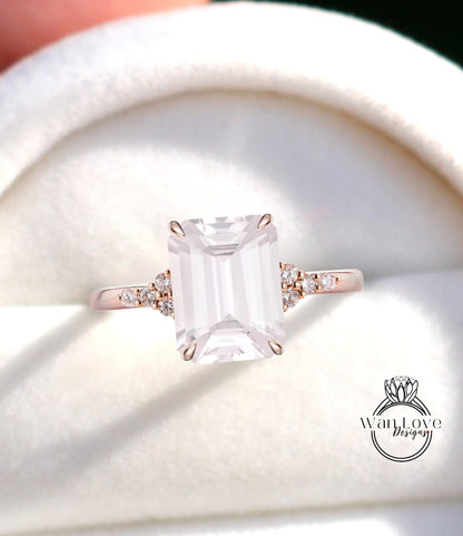 Anello di fidanzamento con zaffiro rosa chiaro con taglio smeraldo, diamante Moissanite vintage, anello di fidanzamento in oro rosa con cluster unico, regalo di promessa nuziale