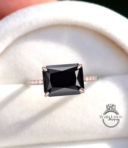 Anello di fidanzamento con spinello nero taglio smeraldo in oro Unico anello di fidanzamento Halo est-ovest da donna quasi eternità regalo di anniversario di matrimonio con diamanti