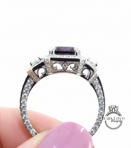 Cuscino allungato Art Déco Anello di fidanzamento con zaffiro blu Anello in oro rosa con tre pietre preziose Anello con mezzaluna e diamante Halo Anello di promessa anniversario