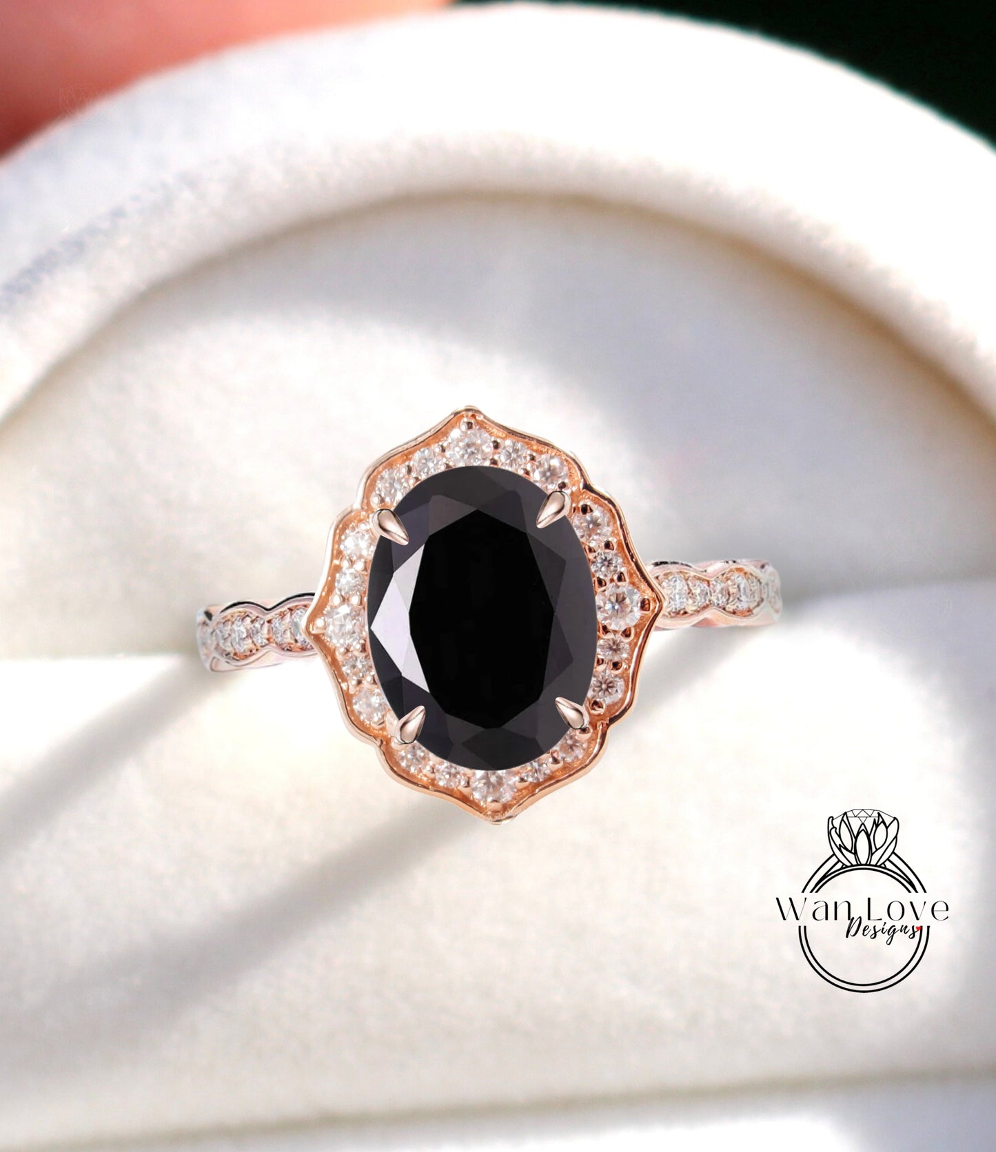 Oval shape Black Spinel engagement ring diamond halo ring moissanite scalloped ring unique ring vintage ring rose gold ring anniversary ring