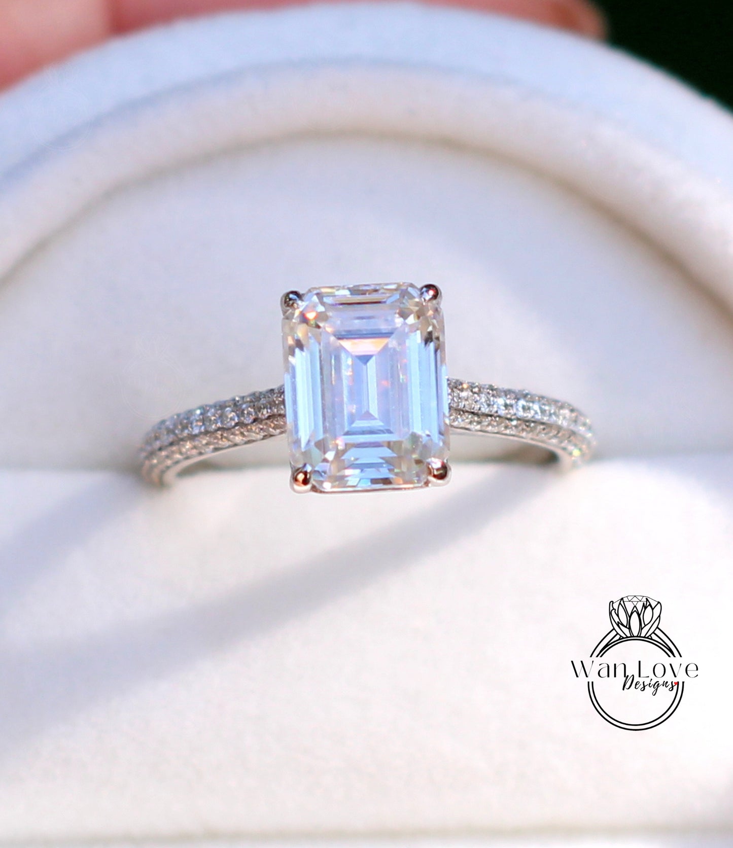 Anello di fidanzamento cattedrale Halo rotondo con zaffiro rosa e diamanti, 2 ct 8 mm, oro bianco, matrimonio, regalo di anniversario, pronto per la spedizione