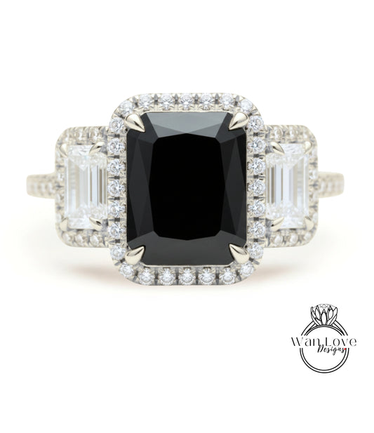 Anello Baguette con spinello nero e diamanti Smeraldo Halo, Anello di fidanzamento Art Déco, Anello con pietra laterale con diamanti, Anello con tre pietre Halo con diamanti
