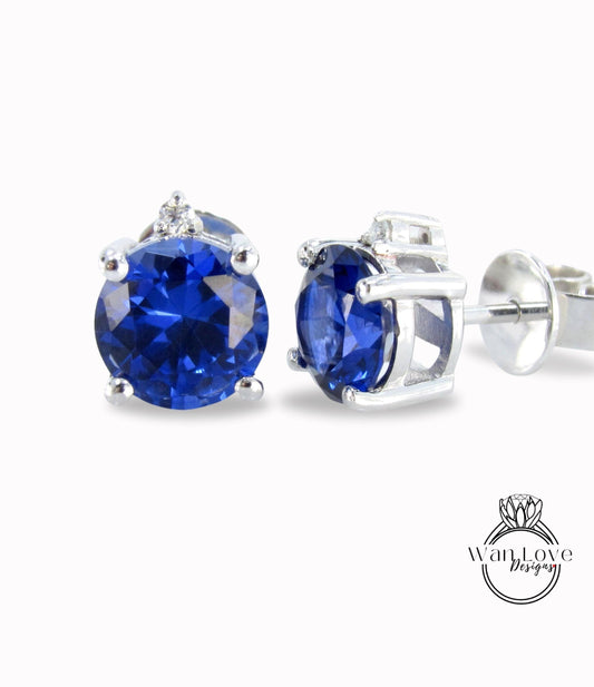 Blue Sapphire Earrings, Round Diamond Earrings, Dainty Cluster Studs, Birthstone Earrings, Minimalist Earrings, Gold Earrings, Wedding Gift Wan Love Designs