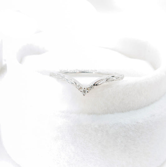 Chevron V Curved leaf diamond wedding band, diamond leaf ring, 14k gold wedding ring, nature leaf contour wedding band, wedding jewelry Wan Love Designs