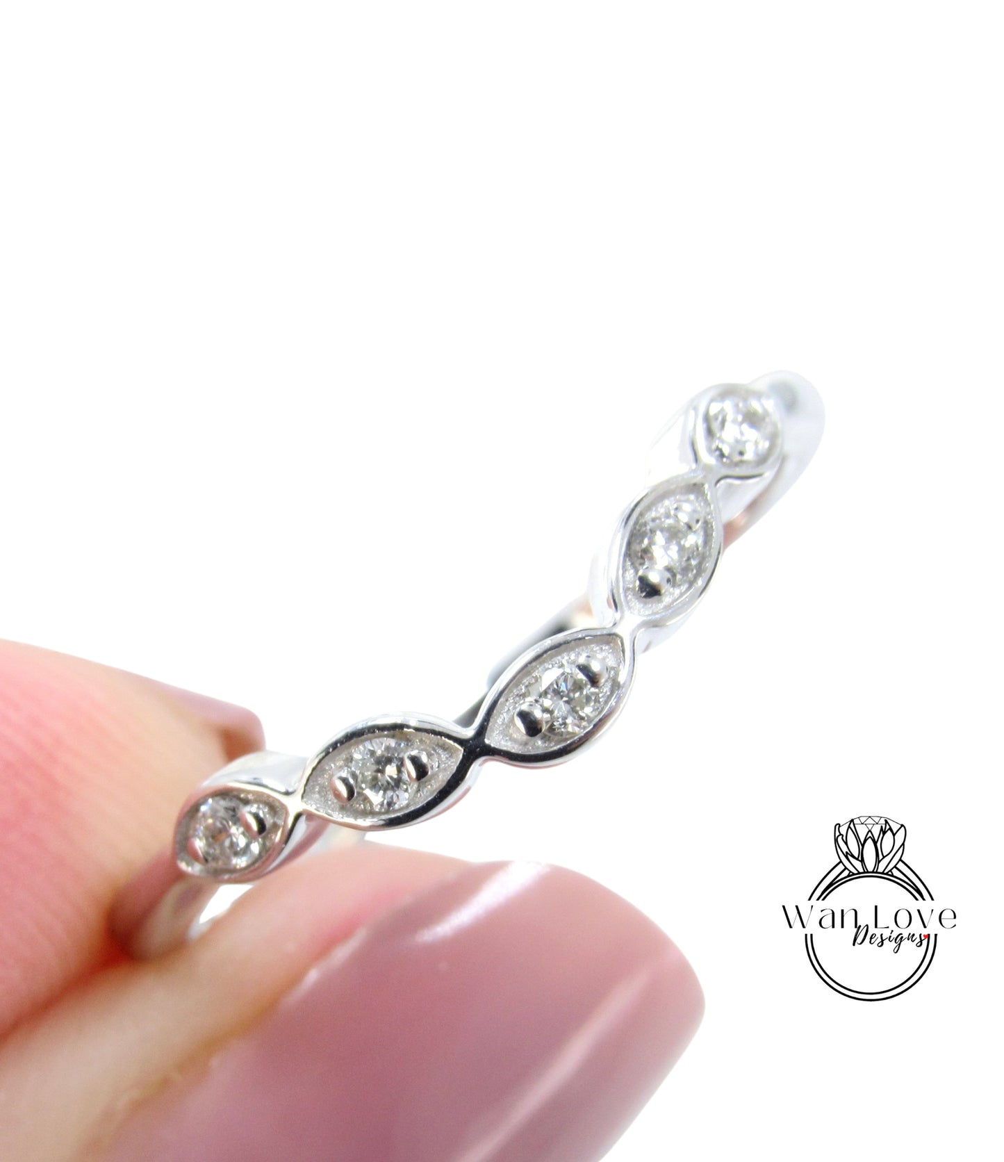 Pronto per la spedizione Anello diadema con foglie di moissanite in oro bianco Fascia di nidificazione curva