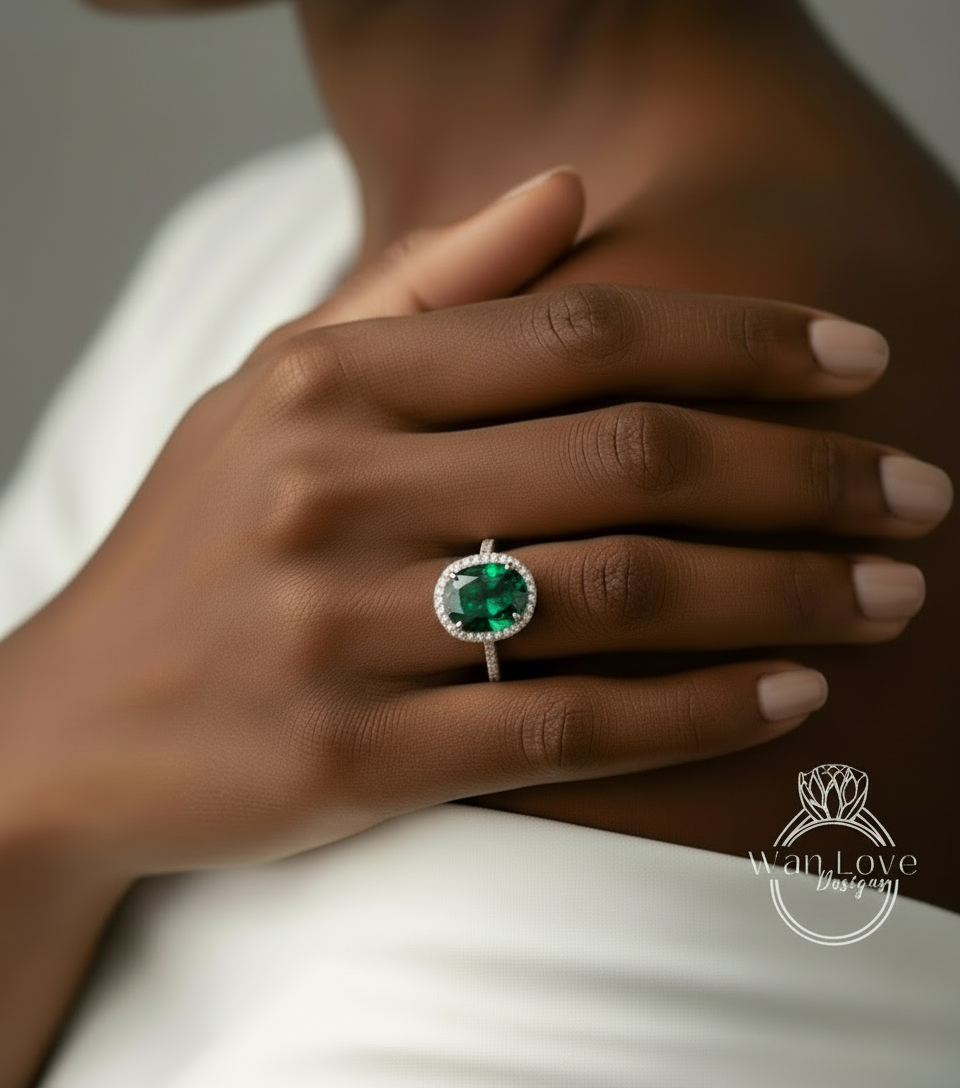 Anello di fidanzamento ovale con smeraldo Anello stile celebrità Anello con diamanti vintage Lato nascosto Halo Anello nuziale Art Deco Anniversario Regalo per lei