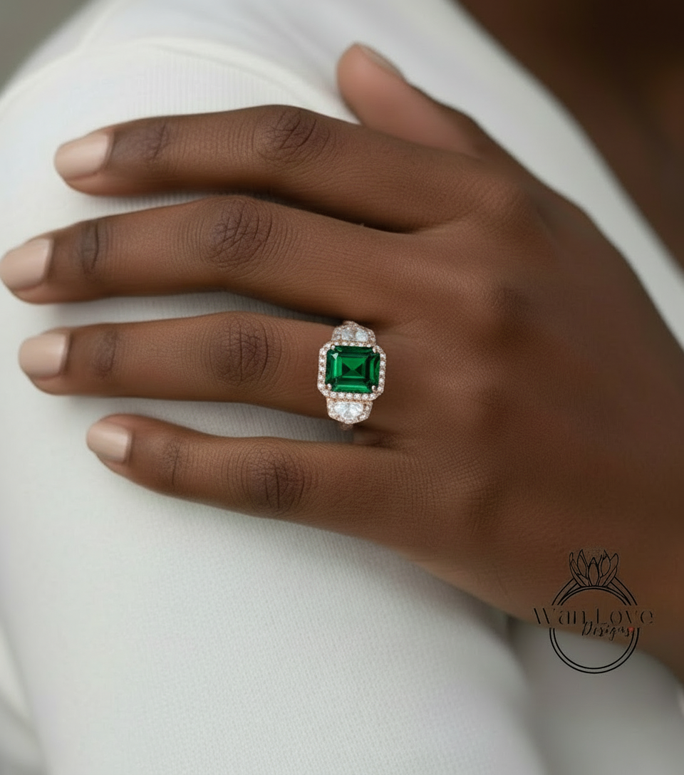 Cuscino allungato Art Déco Anello di fidanzamento con zaffiro blu Anello in oro rosa con tre pietre preziose Anello con mezzaluna e diamante Halo Anello di promessa anniversario