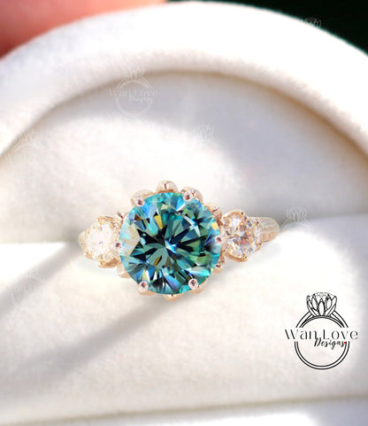 Anello di fidanzamento con diamante Moissanite blu fiore di loto Anello vintage rotondo con 3 pietre preziose in oro con fiore antico unico anello nuziale anello nuziale