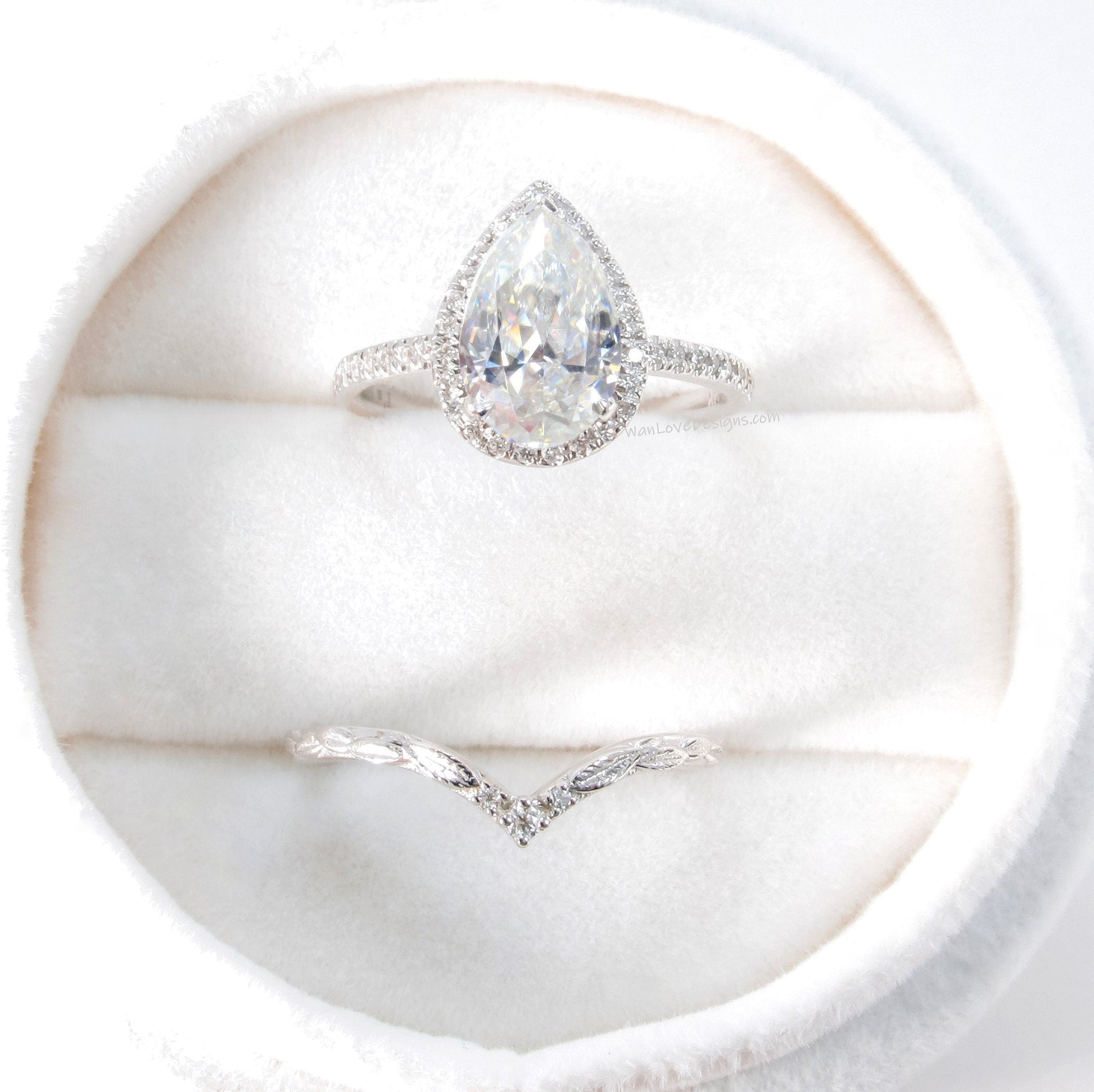 Pear Diamond Halo & Curve Band Engagement Ring Set | 14K Gold Nesting Band | IGI Lab Diamond HPHT CVD Leaf Bridal Ring | Nature Ring Set Wan Love Designs