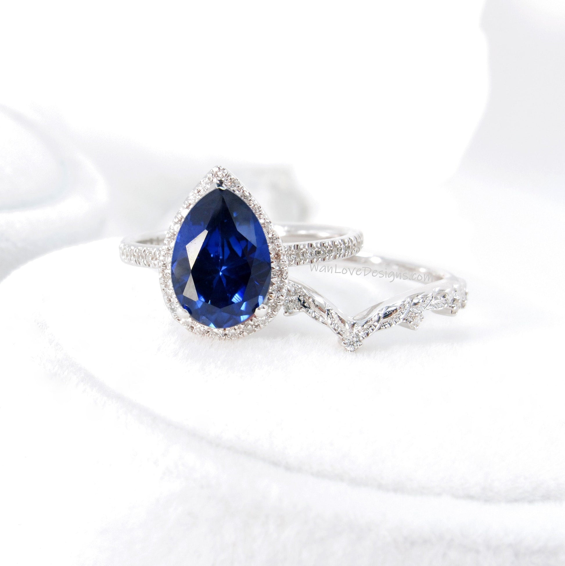 Pear halo blue sapphire and diamond ring set, engagement ring & 7 gem wedding band, sapphire ring, diamond wedding ring, leaf engagement rin Wan Love Designs