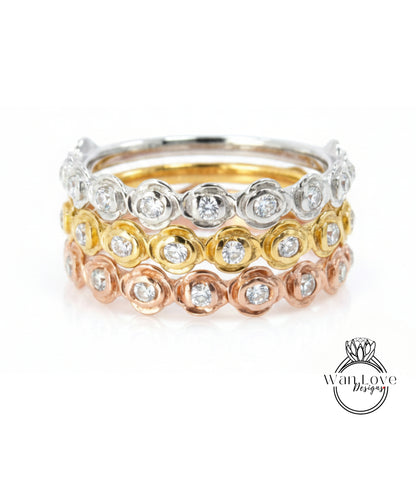 Anello con diamanti floreali con rose/ Anello abbinato unico/ Fedi nuziali da donna/ Anello impilabile Moissanite/ Anello ispirato alla natura/ Scelta della gemma della pietra portafortuna