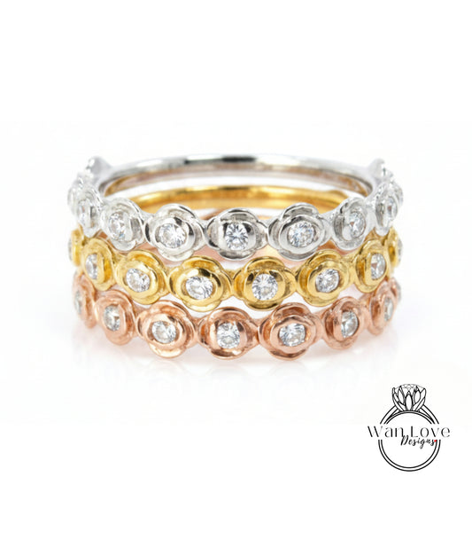 Anello con diamanti floreali con rose/ Anello abbinato unico/ Fedi nuziali da donna/ Anello impilabile Moissanite/ Anello ispirato alla natura/ Scelta della gemma della pietra portafortuna