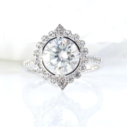 Round cut IGI Diamond engagement ring White gold unique Art Deco vintage halo engagement ring woman Wedding Bridal ring Anniversary gift Wan Love Designs