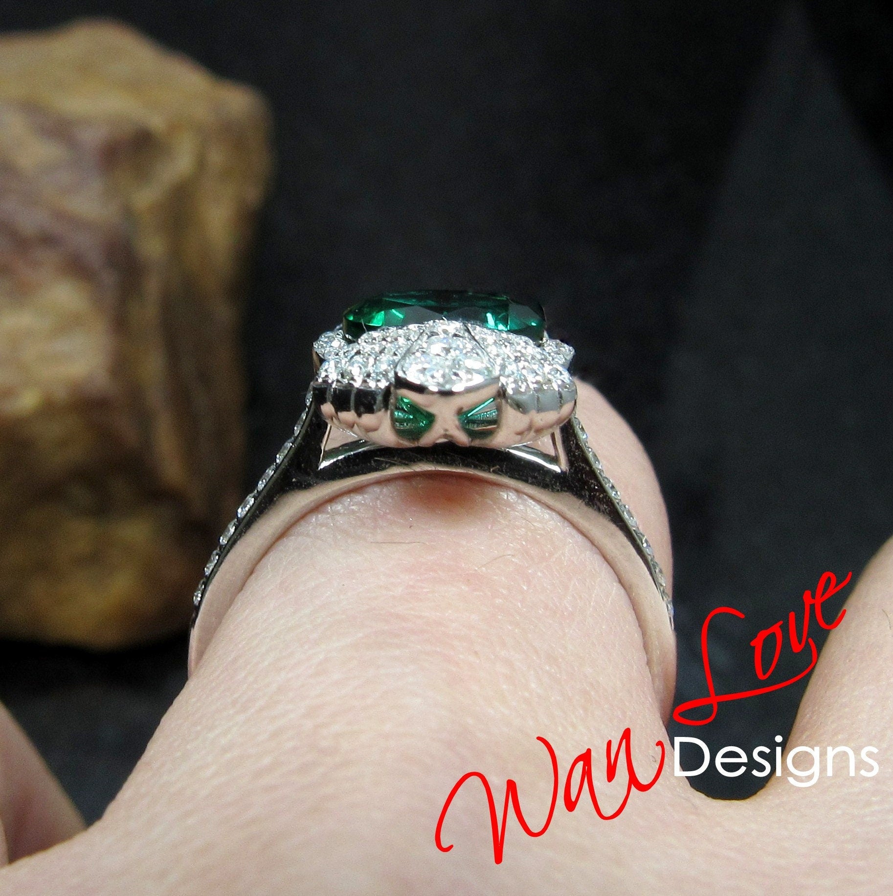 Round shaped Emerald engagement ring vintage Unique white gold engagement ring woman Art Deco diamond Bezel Cluster ring Promise ring Wan Love Designs