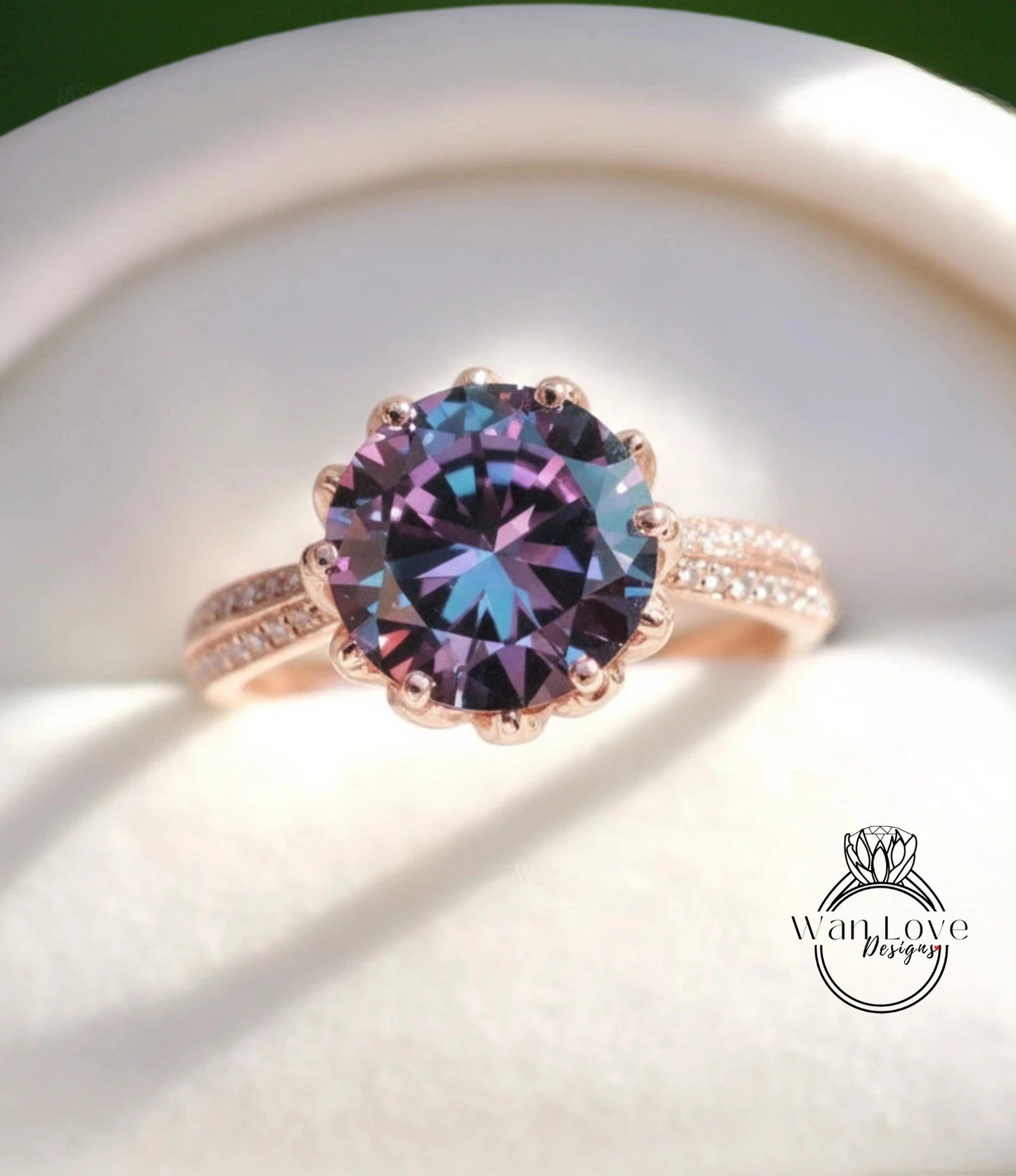 Anello di fidanzamento con fiore di loto, zaffiro viola, alessandrite, diamante colorato, smeraldo, bianco, giallo, oro rosa, 18 carati, platino, rotondo