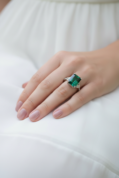 Anello di fidanzamento con nodo celtico smeraldo da 5 ct, anello con taglio smeraldo, anello in oro bianco, anello celtico, anello con diamanti, anello anniversario nuziale unico, nave pronta.