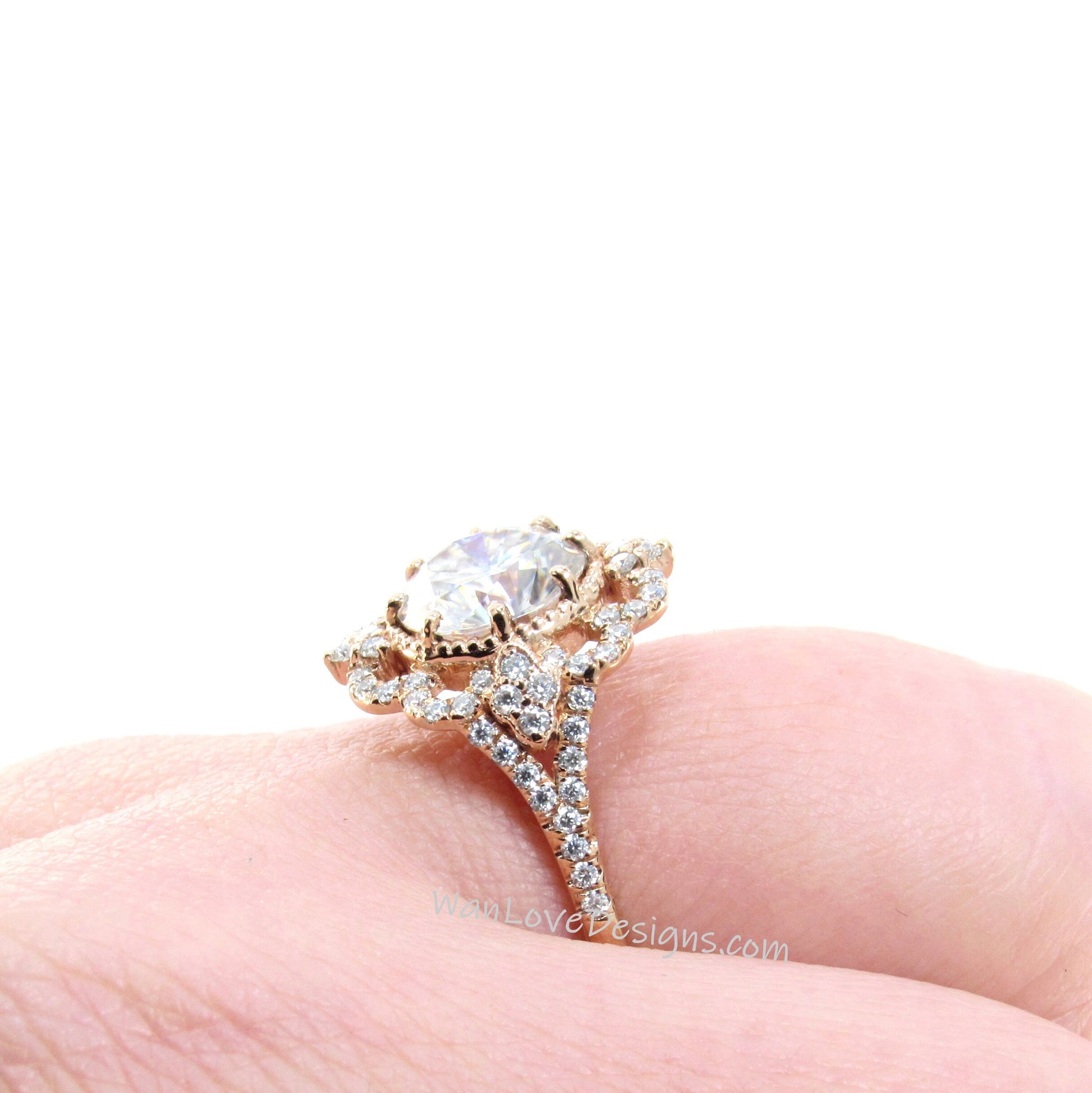 Vintage round shape Blue Sapphire engagement ring ornate halo moissanite diamond ring rose gold ring 8 prong set ring anniversary ring gift